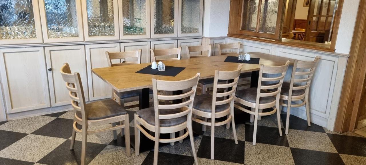 Bauer'S Pension-Restaurant-Catering Grosshabersdorf エクステリア 写真