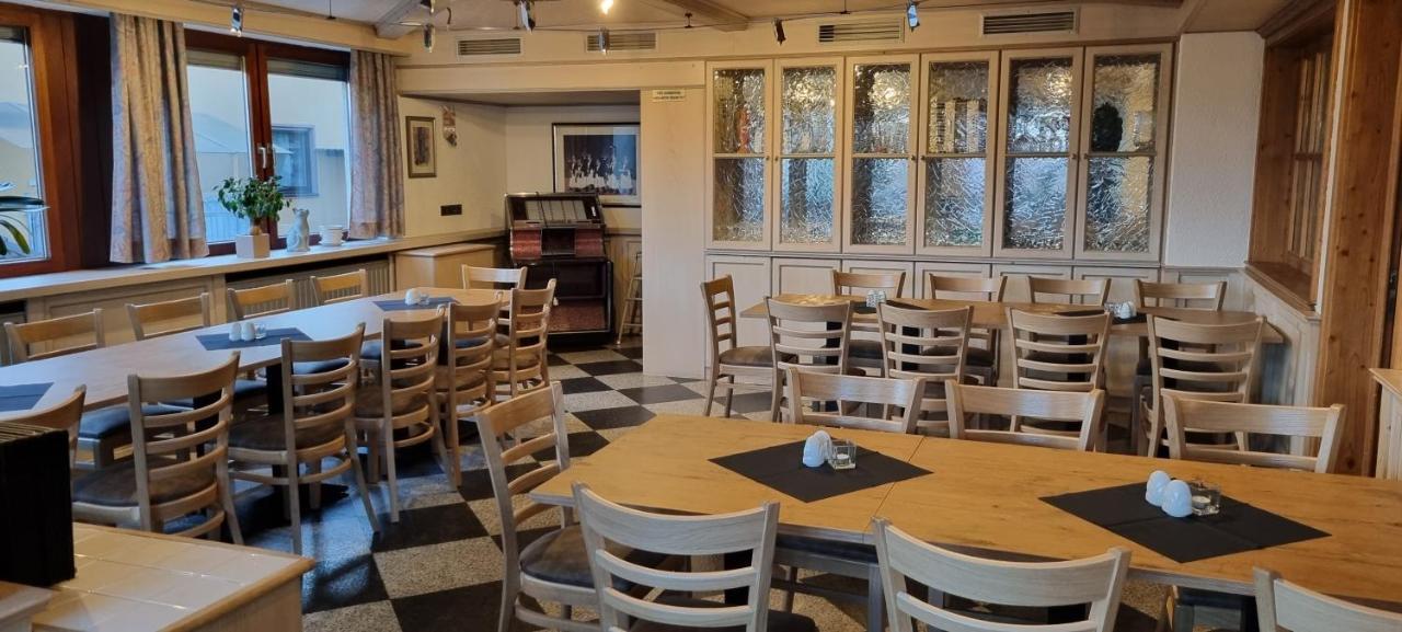 Bauer'S Pension-Restaurant-Catering Grosshabersdorf エクステリア 写真